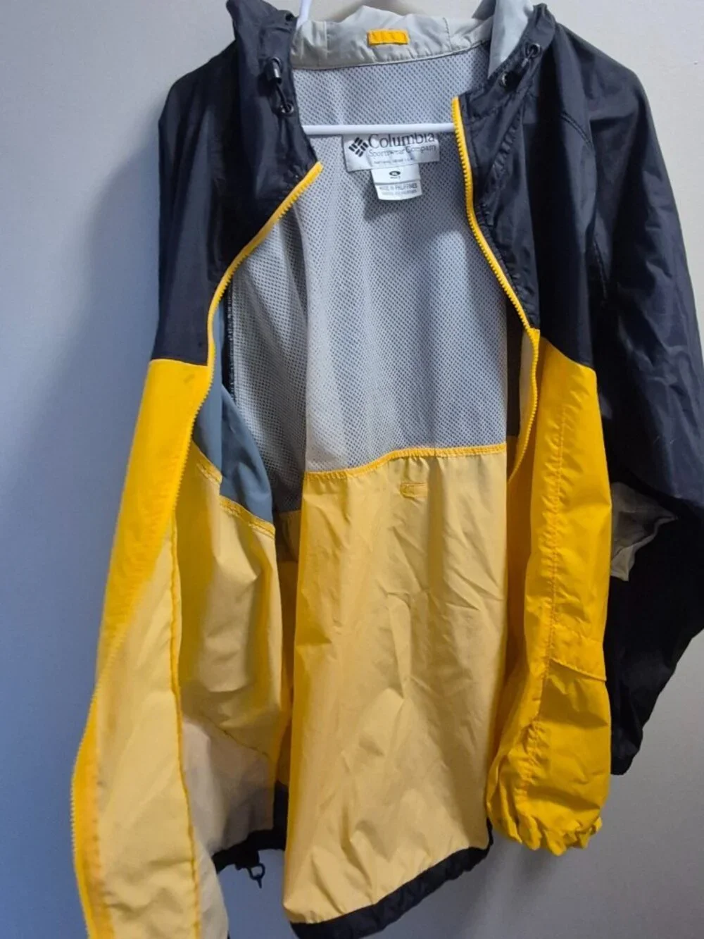 Columbia Sportswear Men's XL Windbreaker Jacket Navy Blue Yellow Colorblock